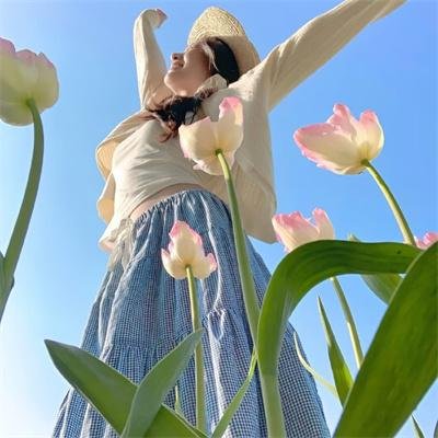 警花变色龙